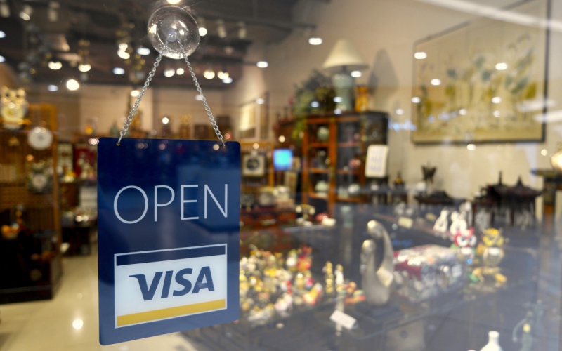 magasin--min_open_sign_visa_sign_open_store_sign_visa_credit_card_business-810443